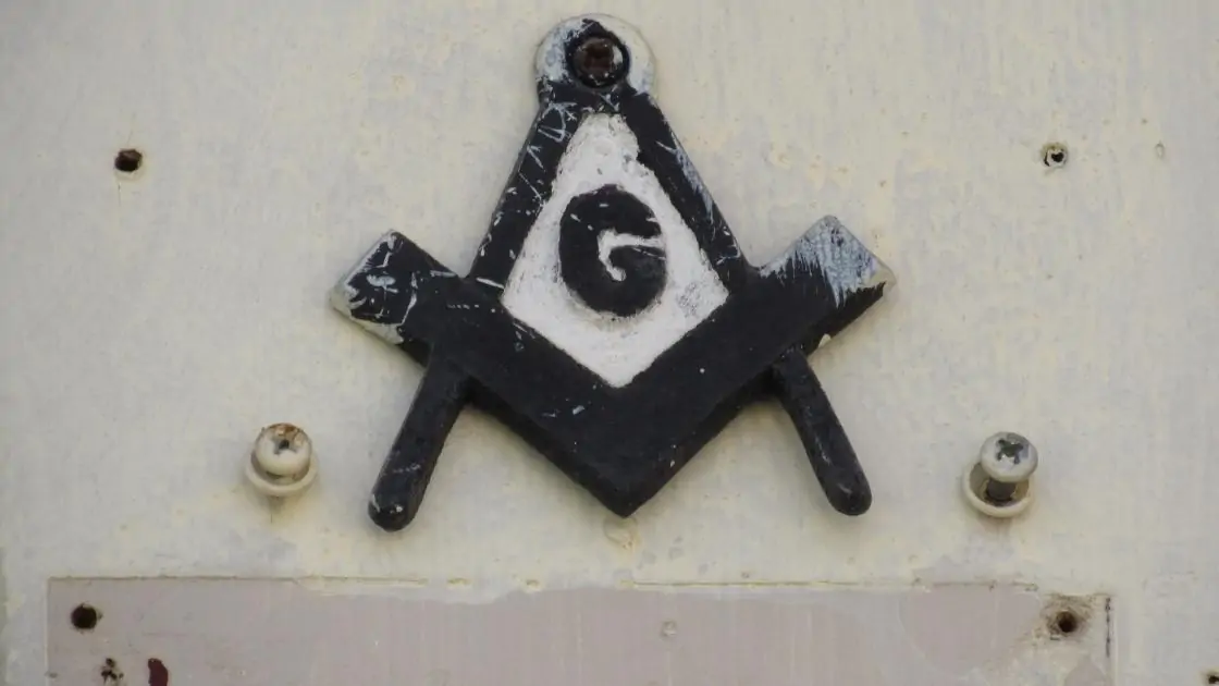 Símbolo da Arquitetura: O que representa a letra G no símbolo?
